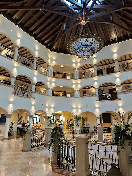 Lobby The St. Regis Mardavall Mallorca Resort