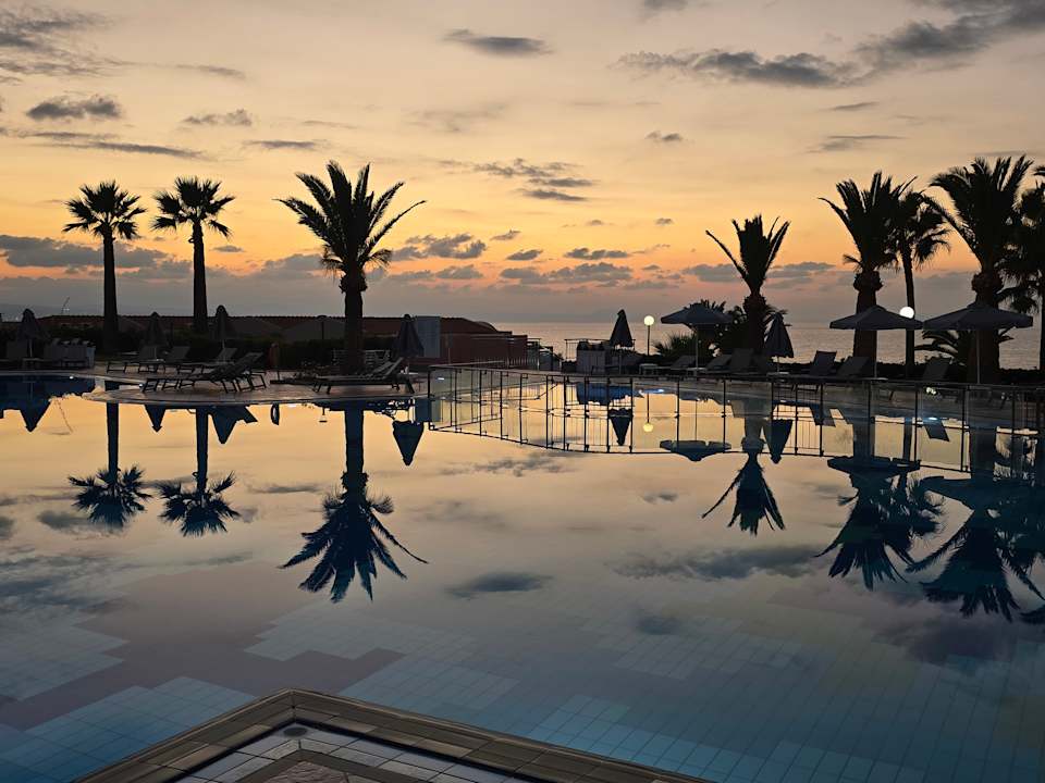 Außenansicht Iberostar Waves Creta Panorama & Mare