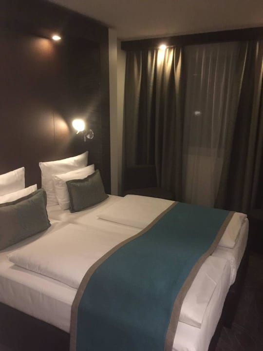 Zimmer_EG Motel One München-Westend