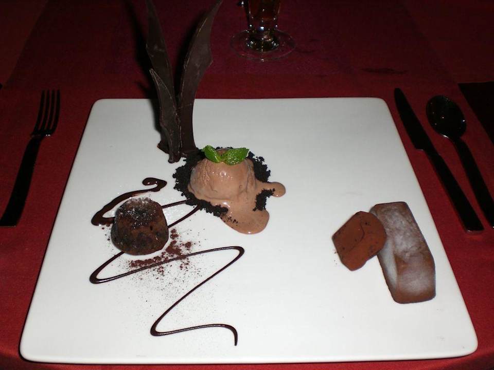 Abendessen/ Dessert Radisson Blu Resort Fujairah