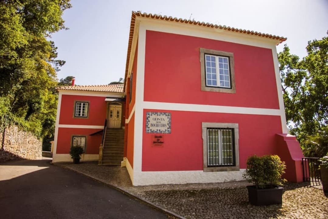 Zabytkowy budynek Quinta de Sao Tadeu by Casa das Campainhas