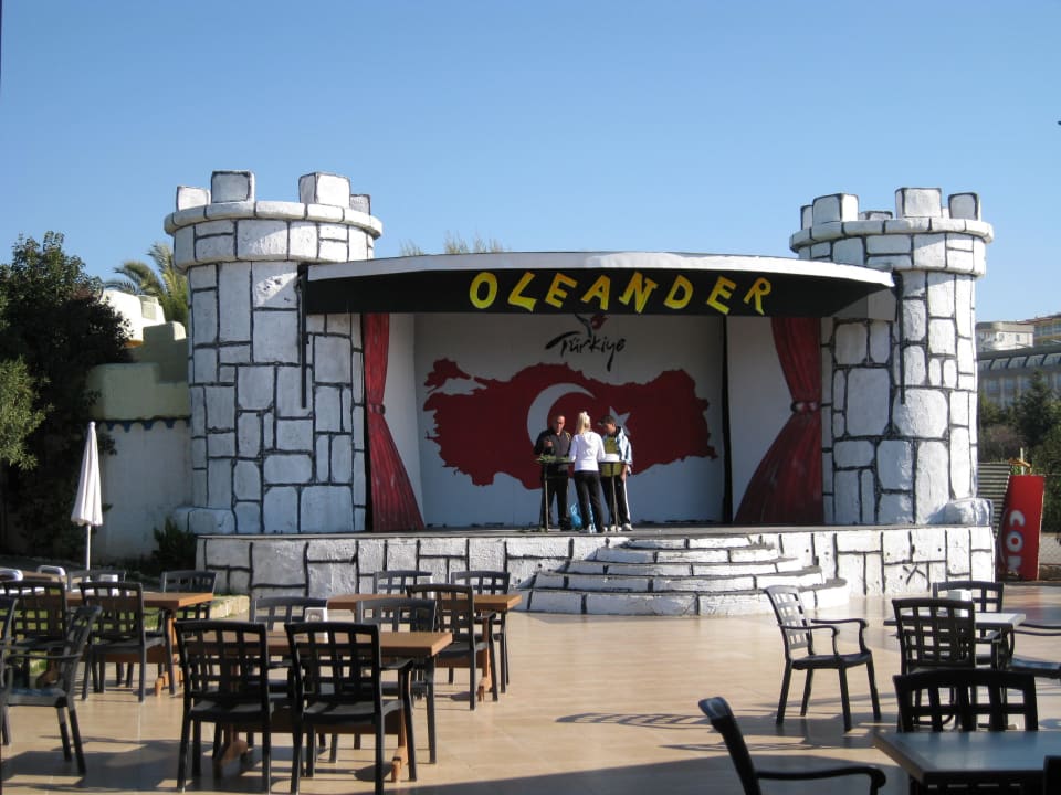 Amphitheater Hotel Oleander