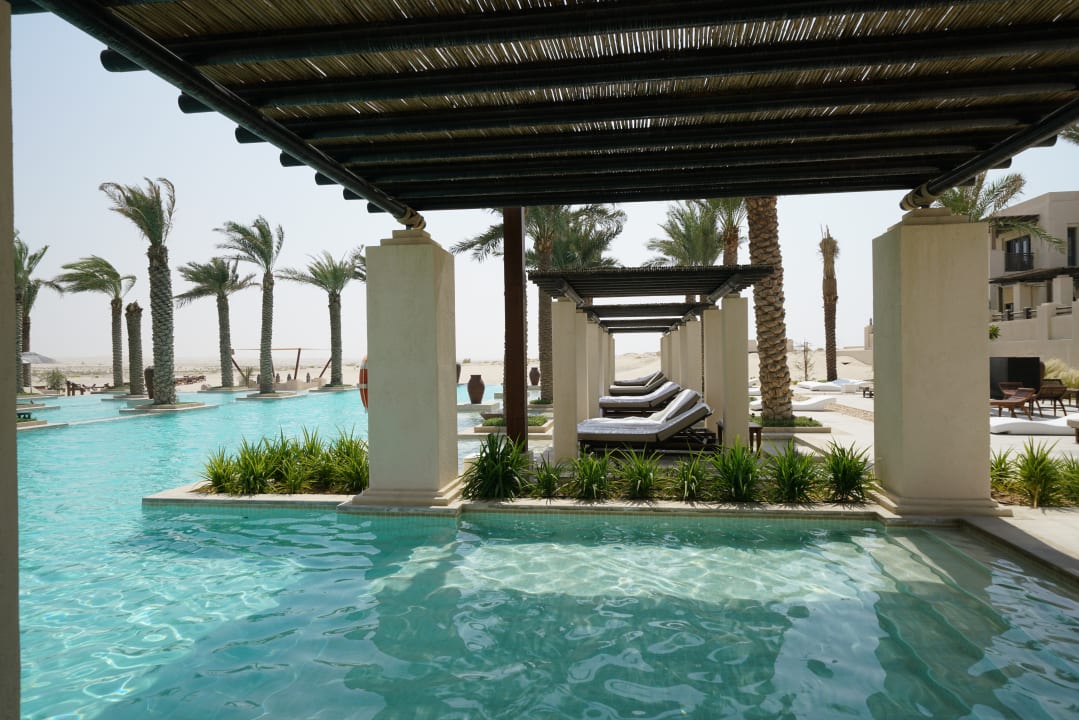 Pool Al Wathba, a Luxury Collection Desert Resort & Spa, Abu Dhabi