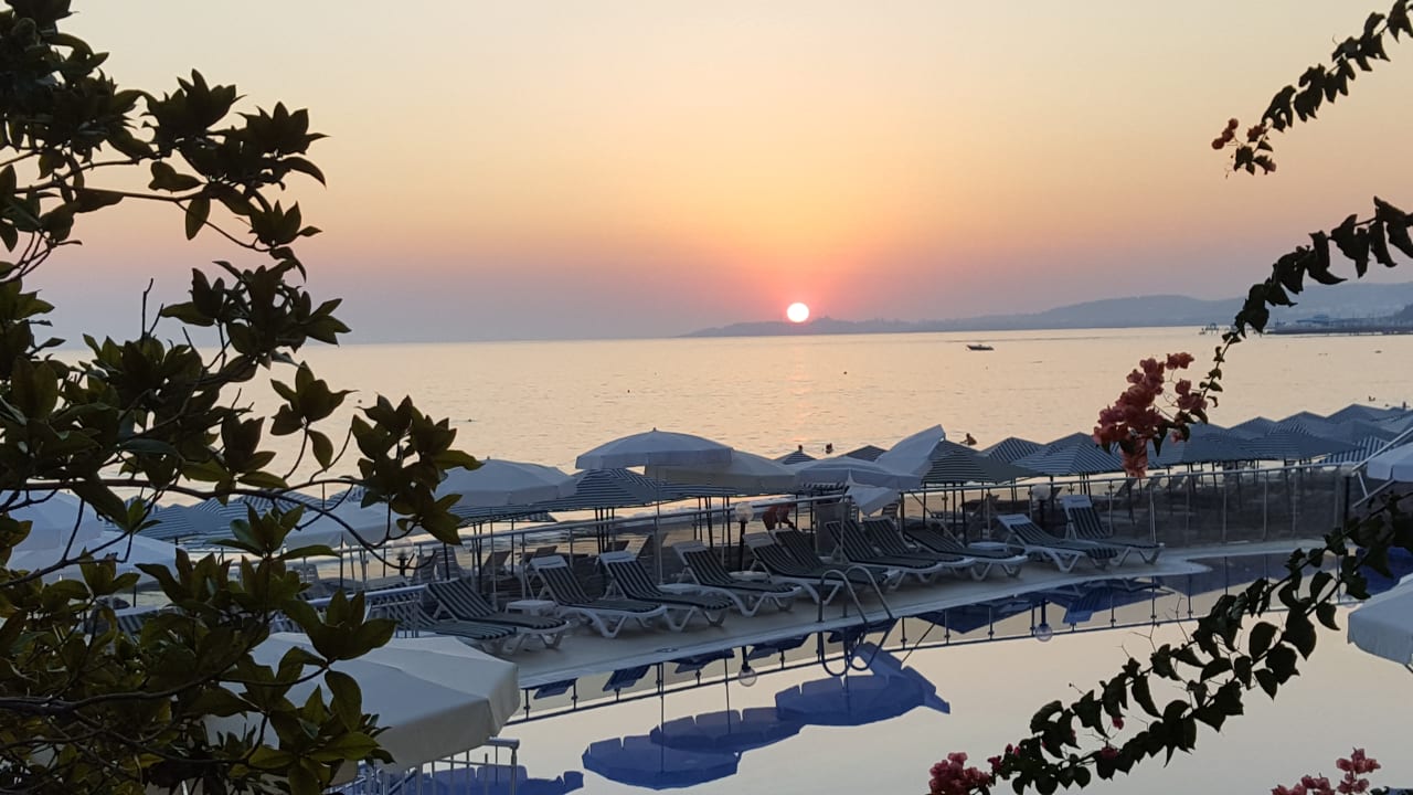 Strand Aska Hotel Just in Beach