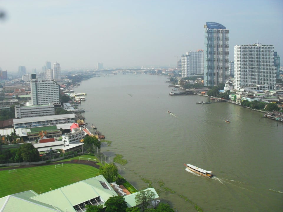 Blick vom Balkon 22. Stock Chatrium Hotel Riverside Bangkok