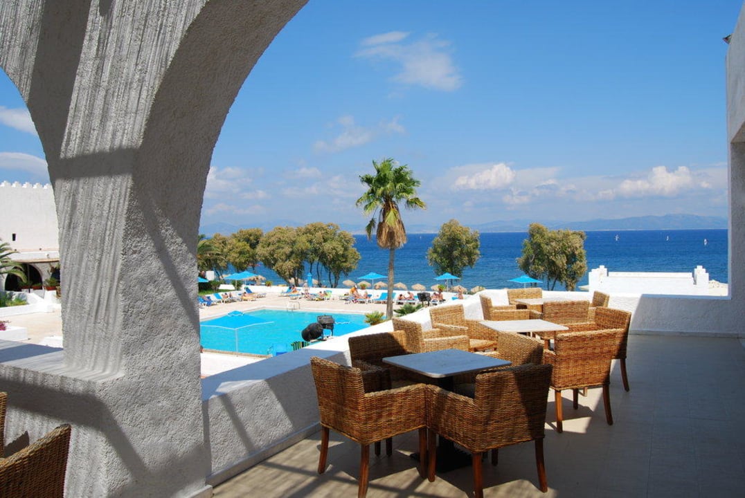 Terrasse der Bar TUI BLUE Oceanis Beach and Spa Resort