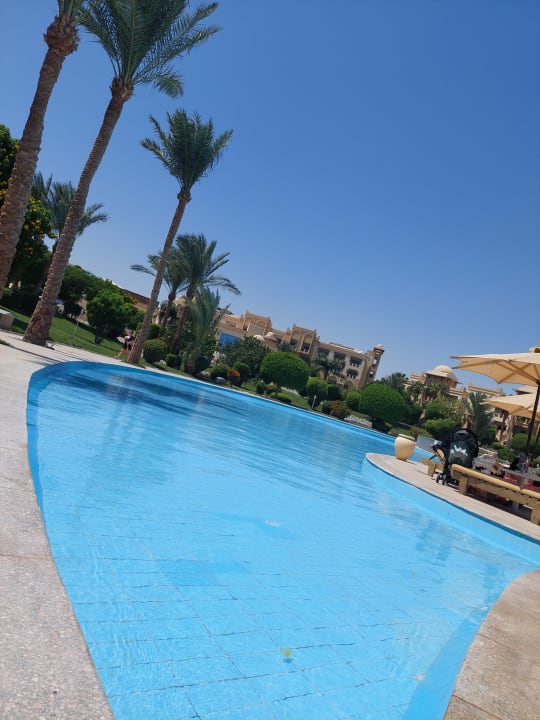 Pool Serenity Alpha Beach