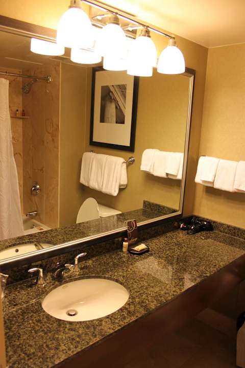 Blick ins Bad Sheraton Philadelphia Downtown Hotel