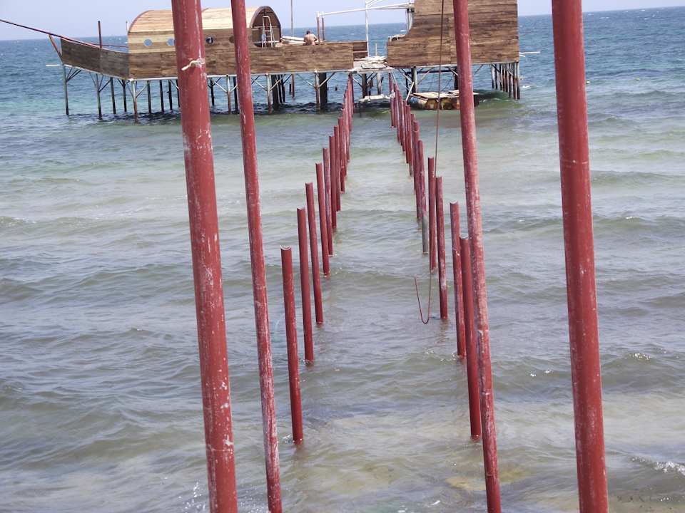 So sah der Steg bei Ankunft aus Alassio Hotel and Thalasso