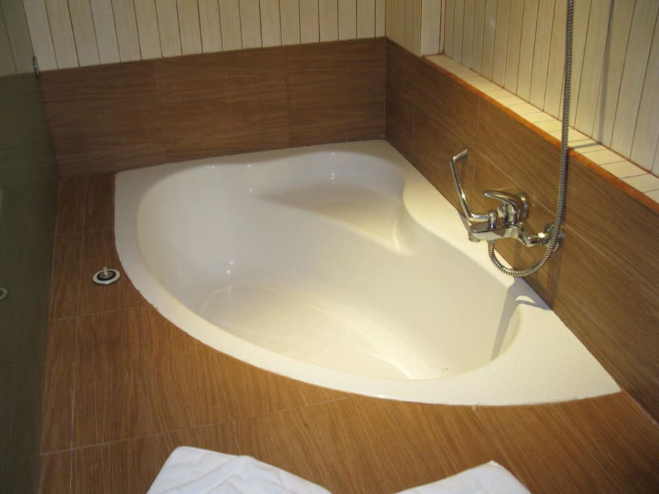Eckbadewanne Hotel Paradis Palace
