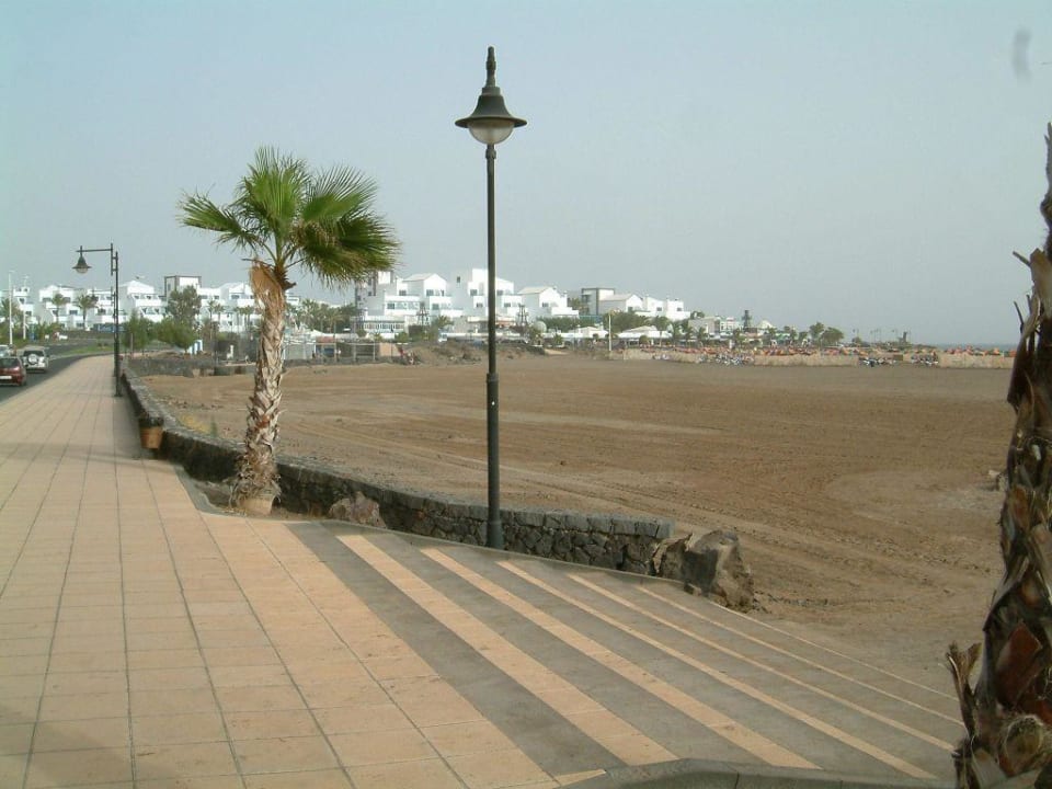 Blickrichtung zum Hotel "Los Jameos Playa" Hipotels La Geria
