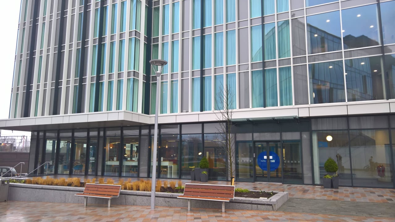 Aussenansicht Holiday Inn Express - Stockport