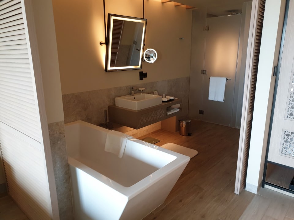 Zimmer Saadiyat Rotana Resort &  Villas