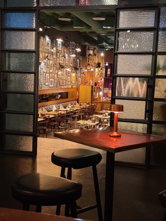 Gastro PIERDREI Hotel HafenCity Hamburg