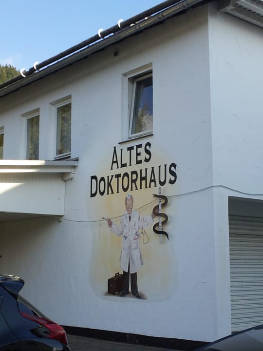 Hausfront Hotel Altes Doktorhaus