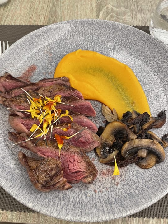 Gastro BQ Aguamarina Boutique Hotel