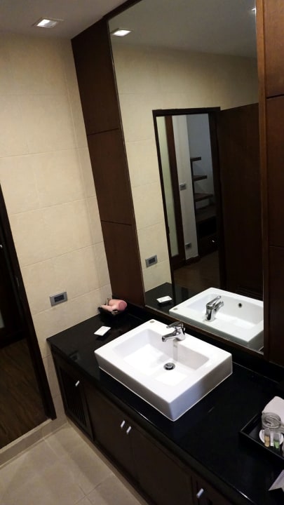 Zimmer Grand Mercure Bangkok Asoke Residence