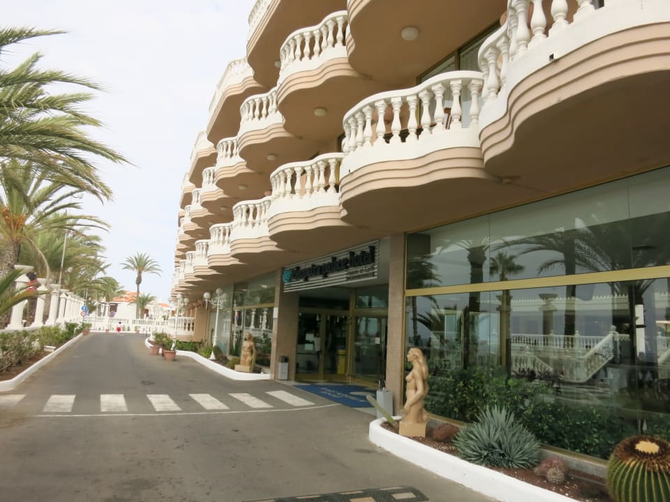 Außenansicht Hotel Cleopatra Palace