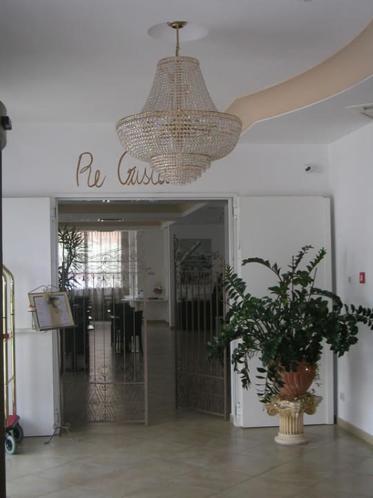 Eingangsbereich Hotel Sovrana