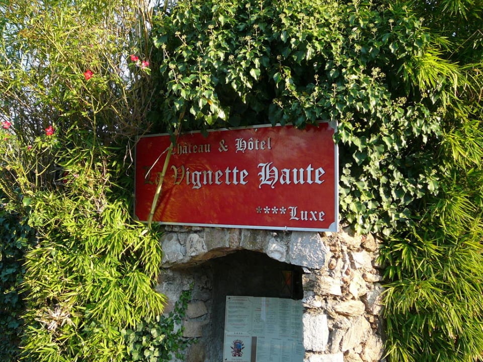 Ankunftstafel Chateau-Hotel La Vignette Haute