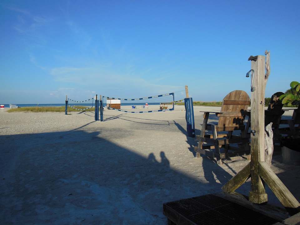 Strand Postcard Inn on the Beach