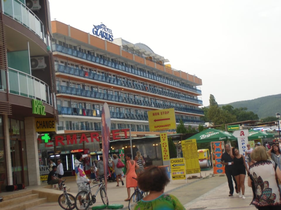 Promenade Hotel Glarus Beach