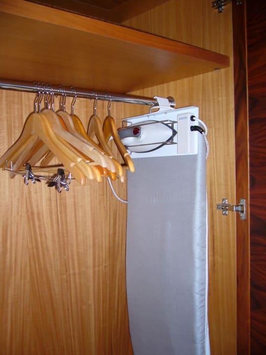 Утюг и доска Clarion Collection Hotel Katajanokka