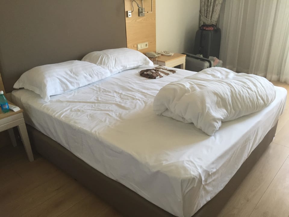 So wurde das Bett gemacht!! Glamour Resort & Spa