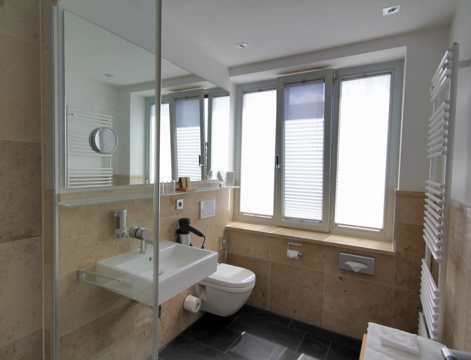 Bad Einzelzimmer Qube Hotel Heidelberg