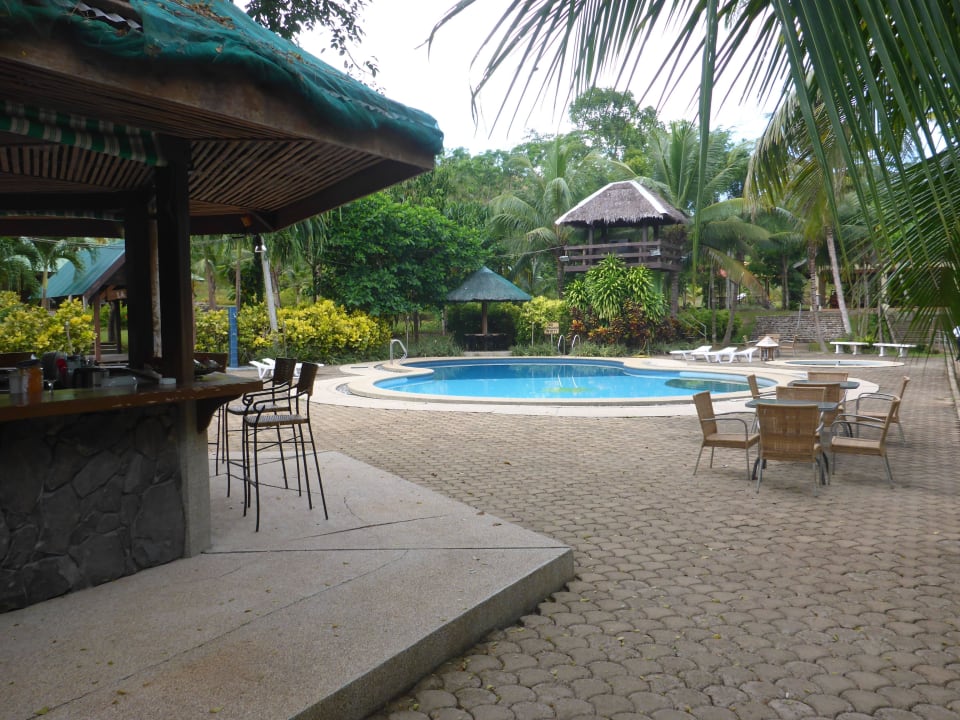 Pool und Poolbar Hotel Busuanga Island Paradise