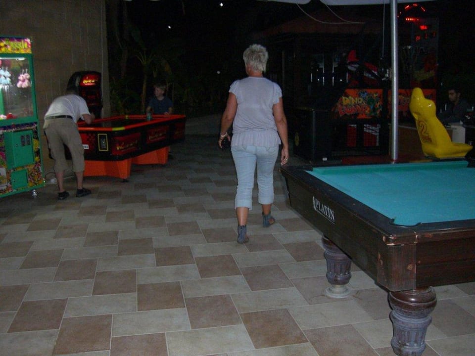 "Spielcasino" im Ausssenbereich des Hotels FUN&SUN Smart Hane Sun Hotel