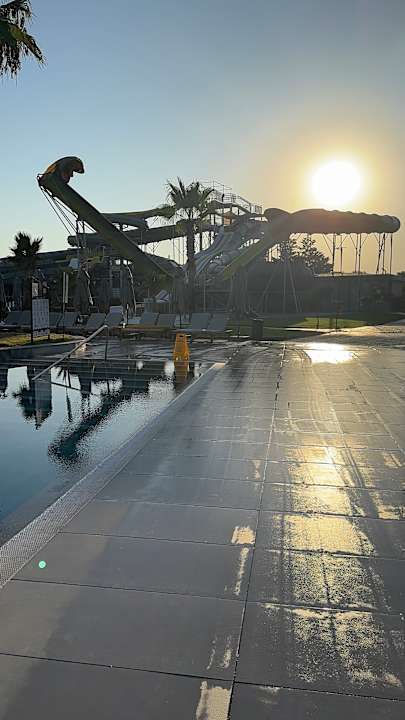 Pool Lago Hotel
