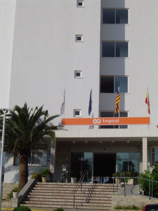 Haupteingang HM Tropical