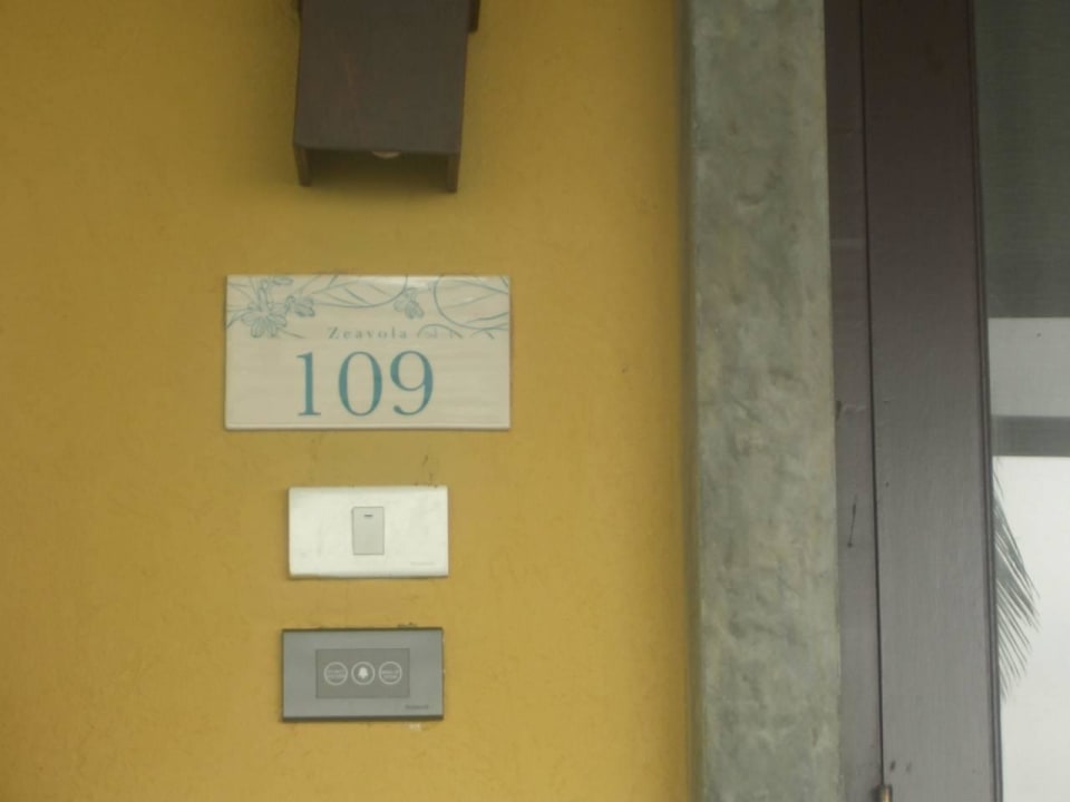 Bungalow in der 1. Reihe zum Meer Moracea by Khao Lak Resort