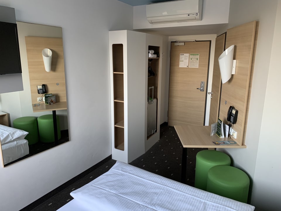 Zimmer B&B Hotel Freiburg-Süd