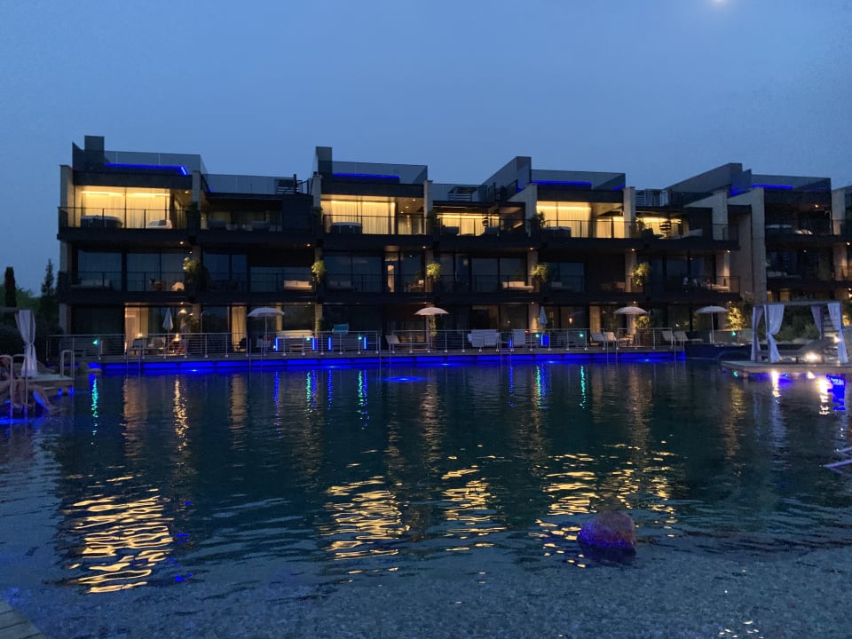 Pool Quellenhof Luxury Resort Lazise