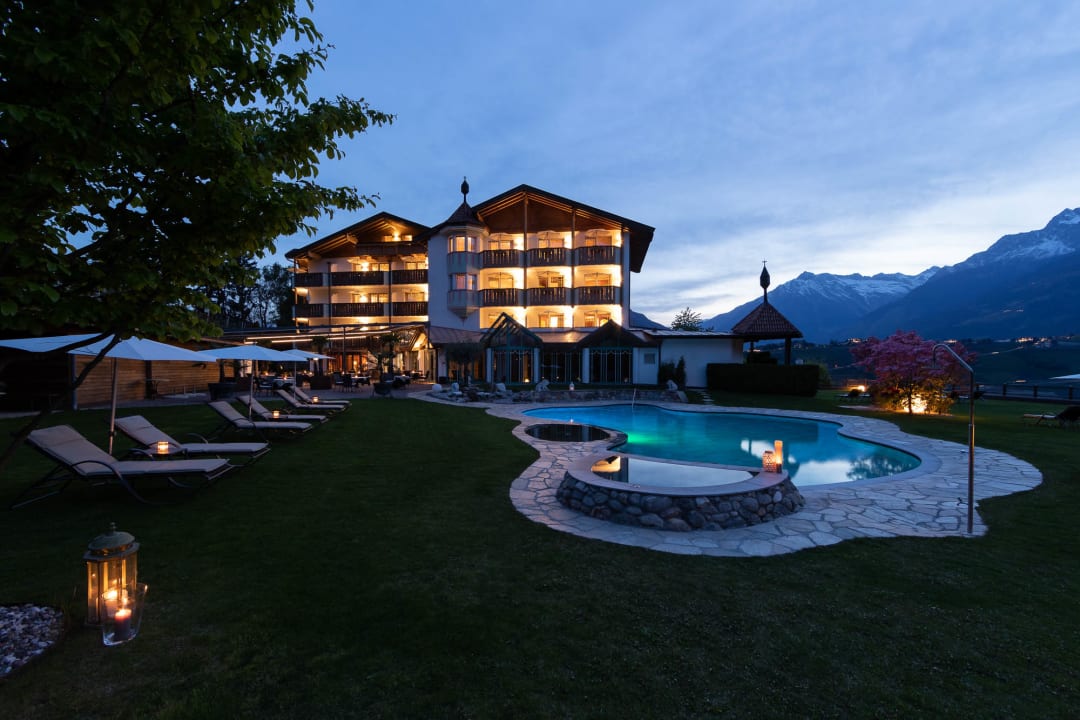 Pool Hotel Burggräflerhof