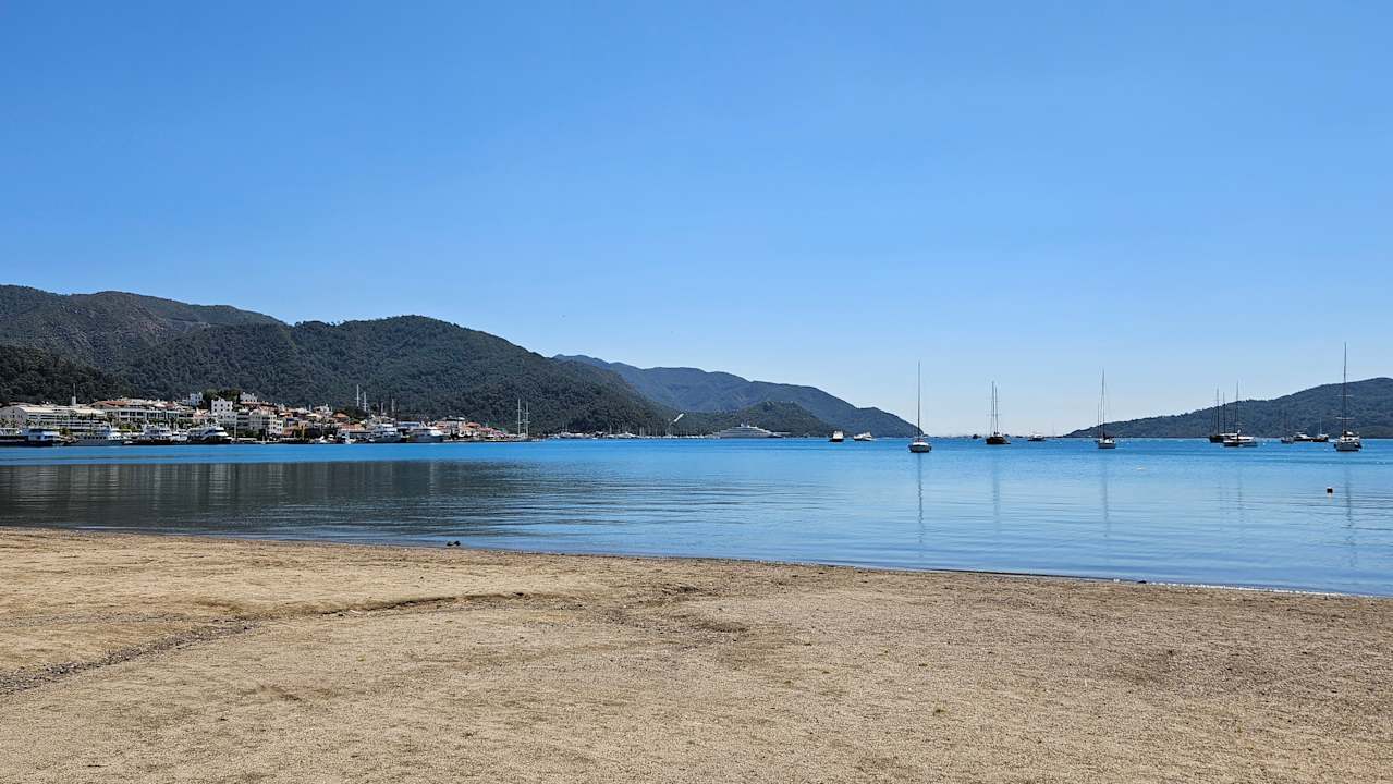 Strand Emre Beach & Emre Hotel