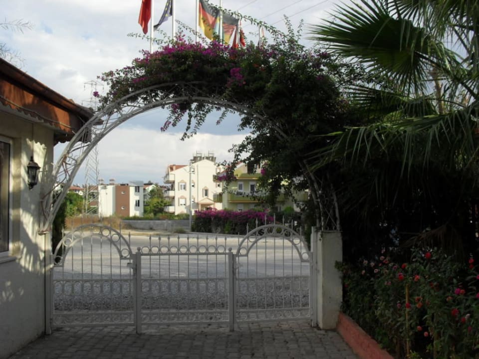 Das Tor zum schönen Urlaub New Garden Hotel Side