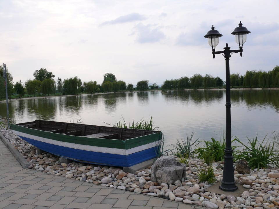 Fischteich vorm Hotel Hotel Rybarsky Dvor