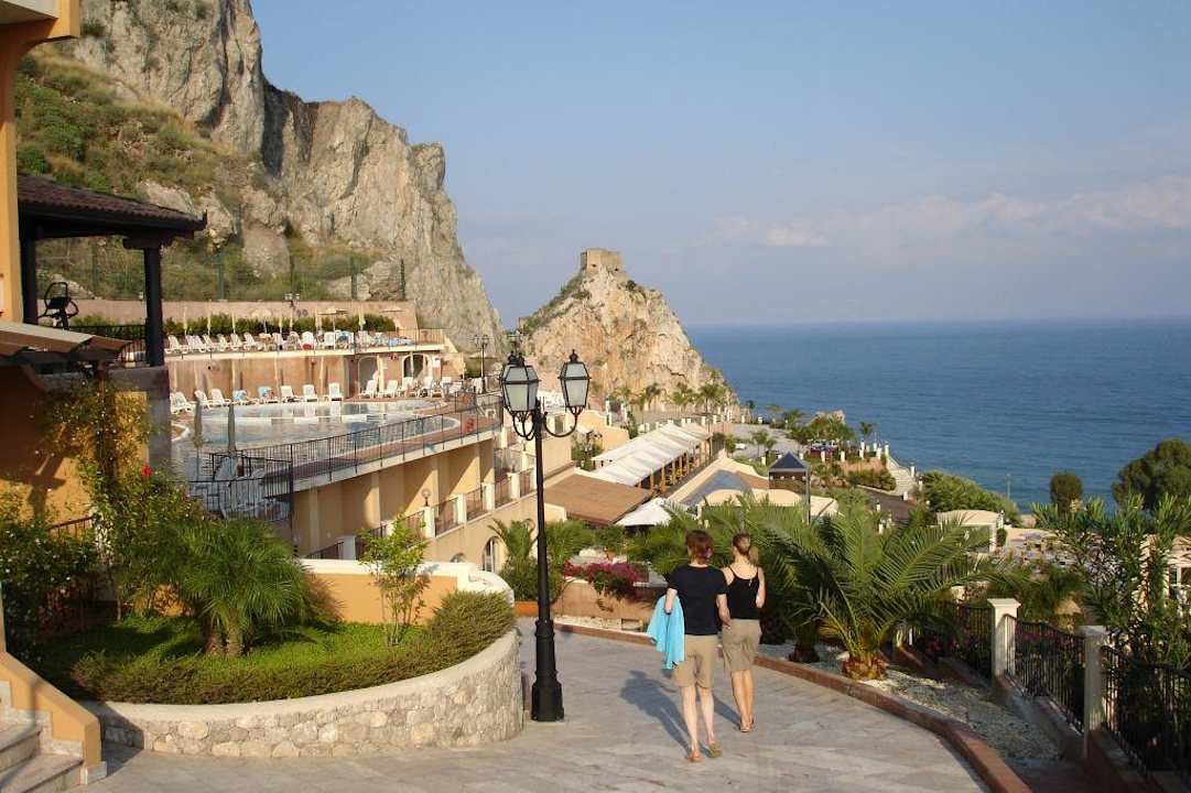 Aussenanlage Capo dei Greci Taormina Coast Resort Hotel & Spa