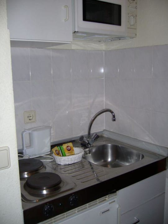 Küchenzeile B&B HOTEL Mannheim-City