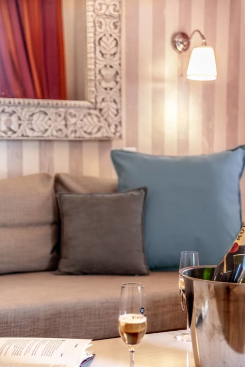 Zimmer Panorama Suites & Spa