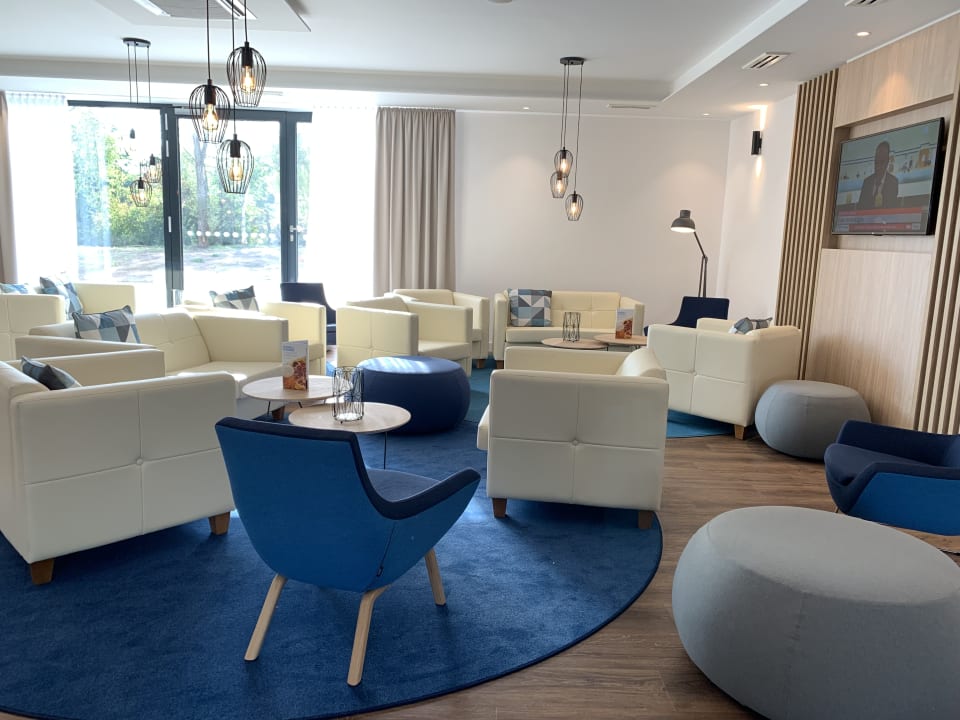 Lobby Holiday Inn Express Merzig