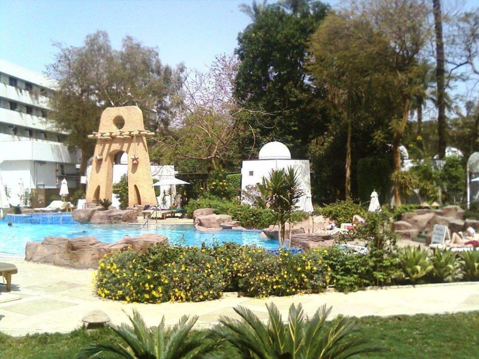 Blick aus dem Bungalow Fenster Steigenberger Resort Achti Luxor