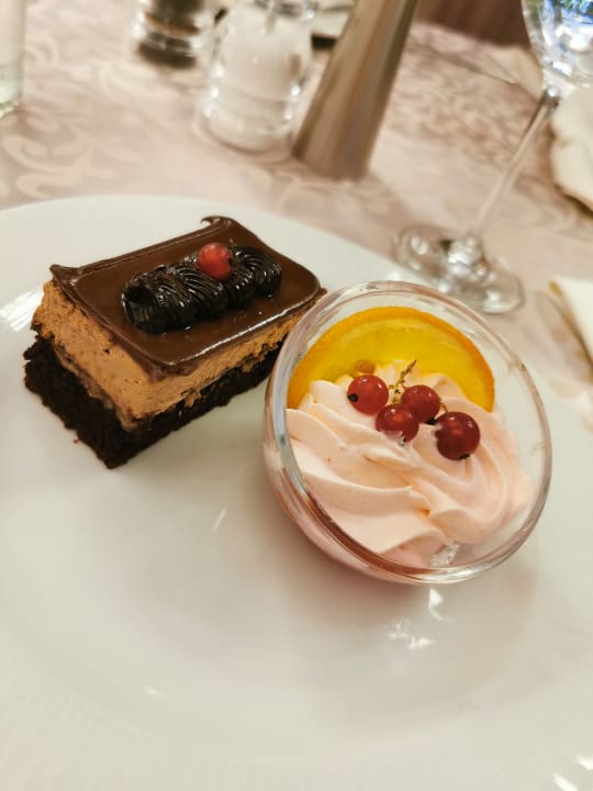 Gastro Hotel Plaza Duce