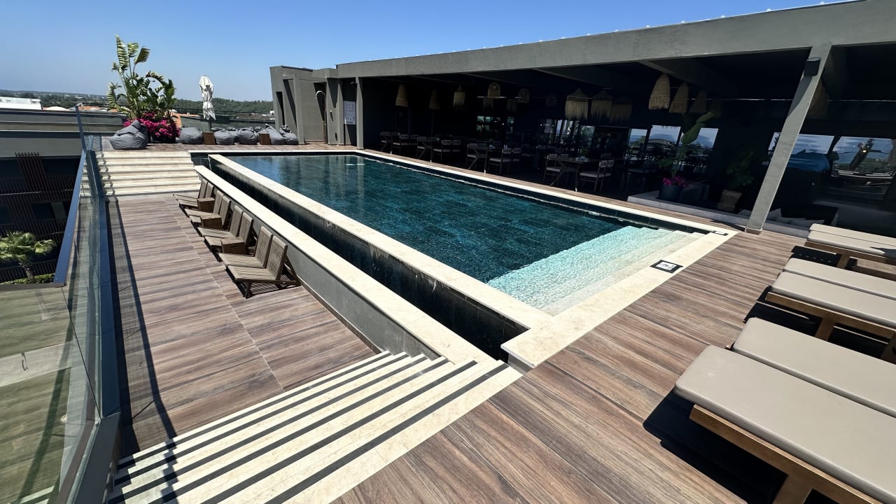 Pool Jacaranda Luxury Resort