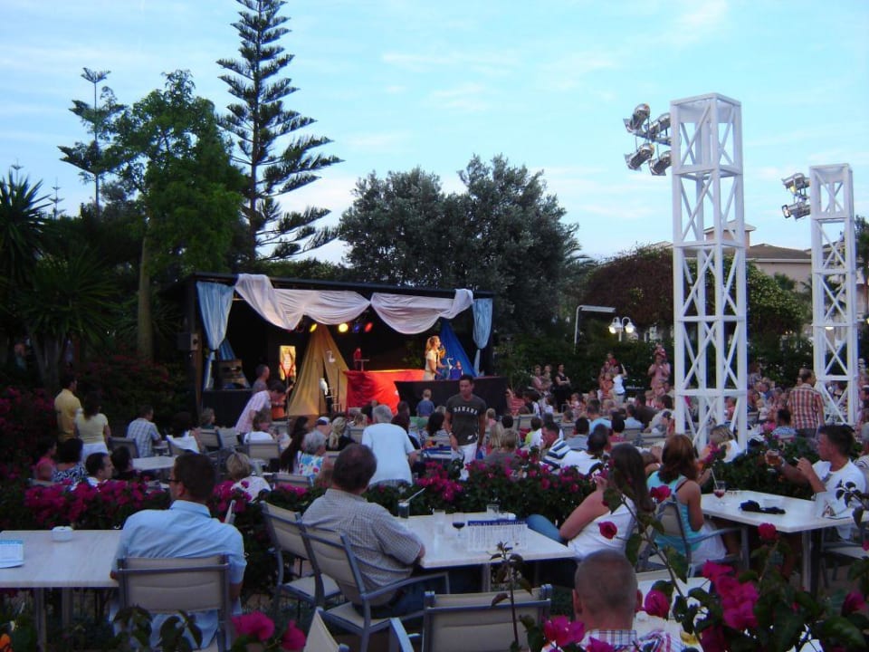 Animation am Abend Playa Garden Selection Hotel & Spa