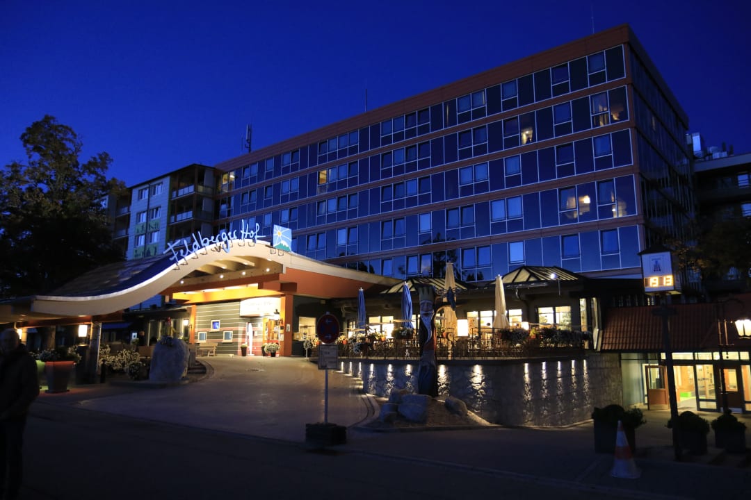 Außenansicht Familotel Hotel Feldberger Hof
