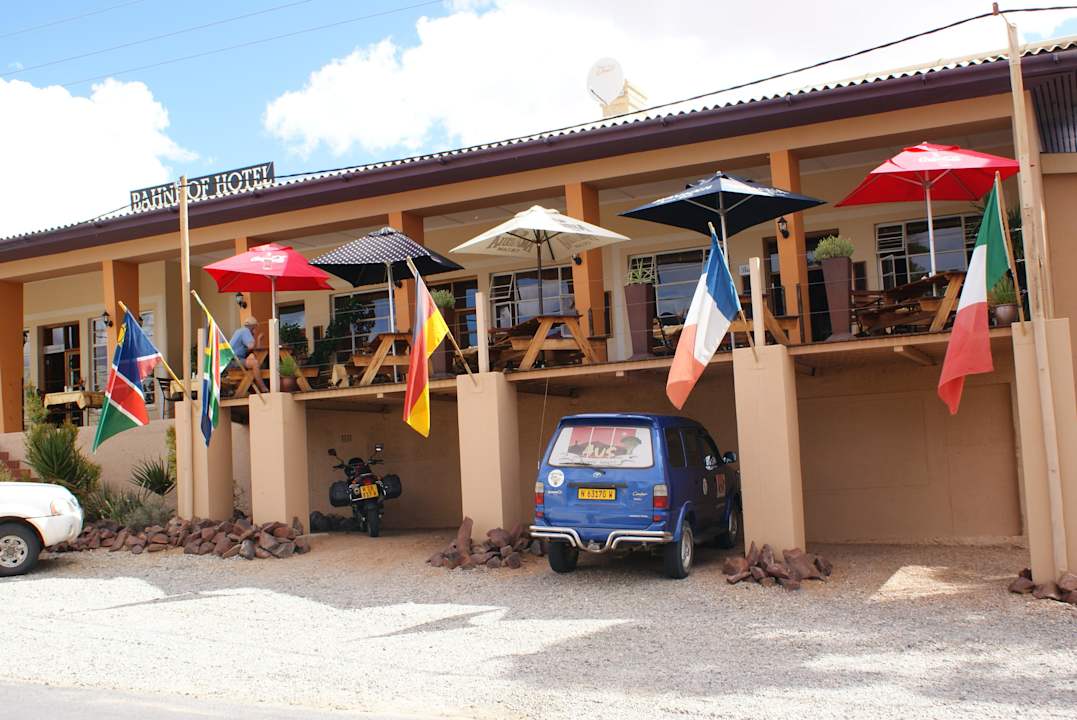 Blick auf die Terrasse Bahnhof Hotel Aus